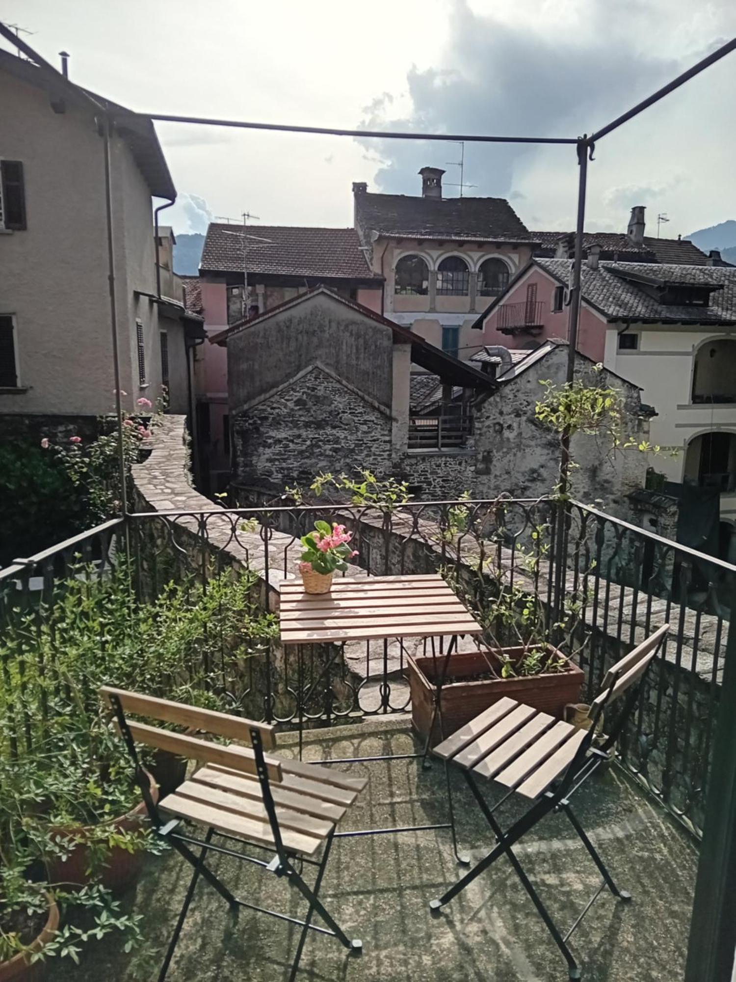 Casa Longhi Orta San Giulio Exterior foto