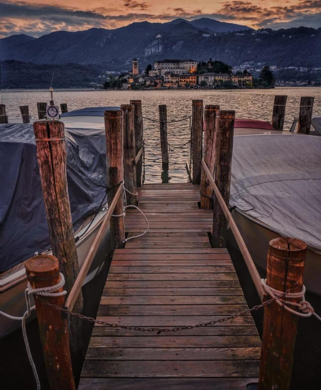Casa Longhi Orta San Giulio Exterior foto